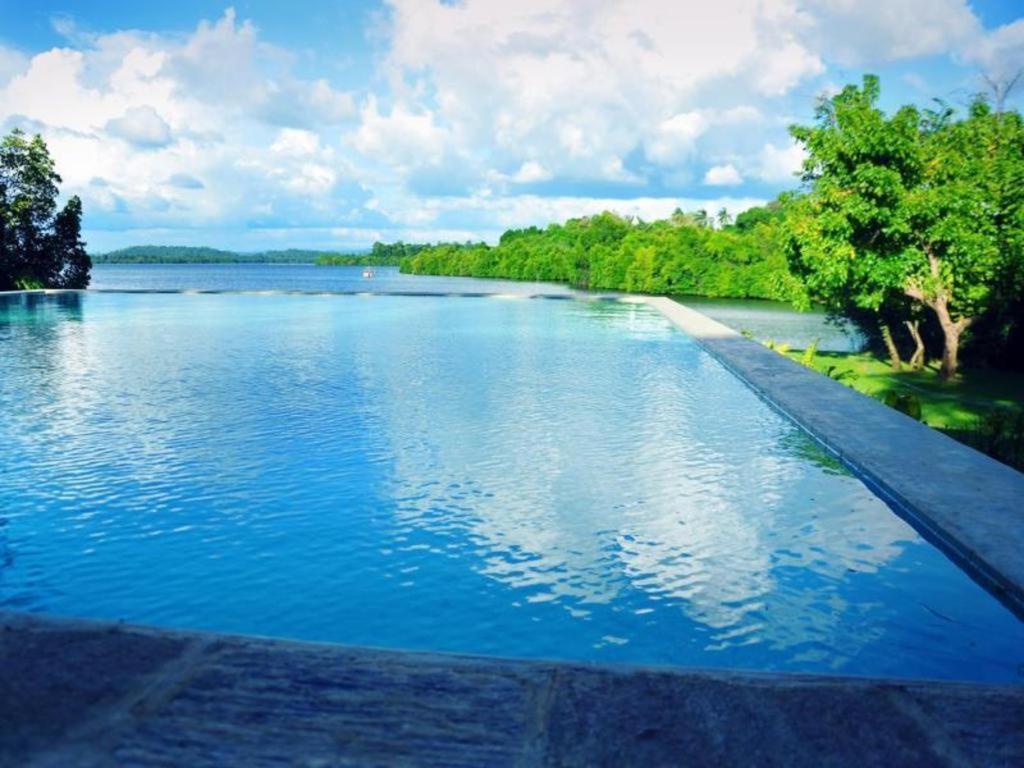 Roman Lake Ayurveda Boutique Resort Ахунгалла Экстерьер фото